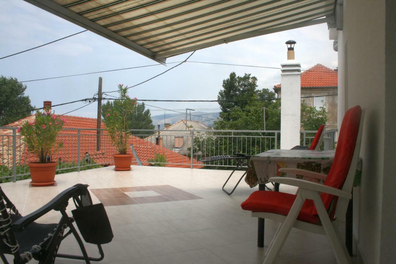 Apartman Elena สเวติยูไร ภายนอก รูปภาพ