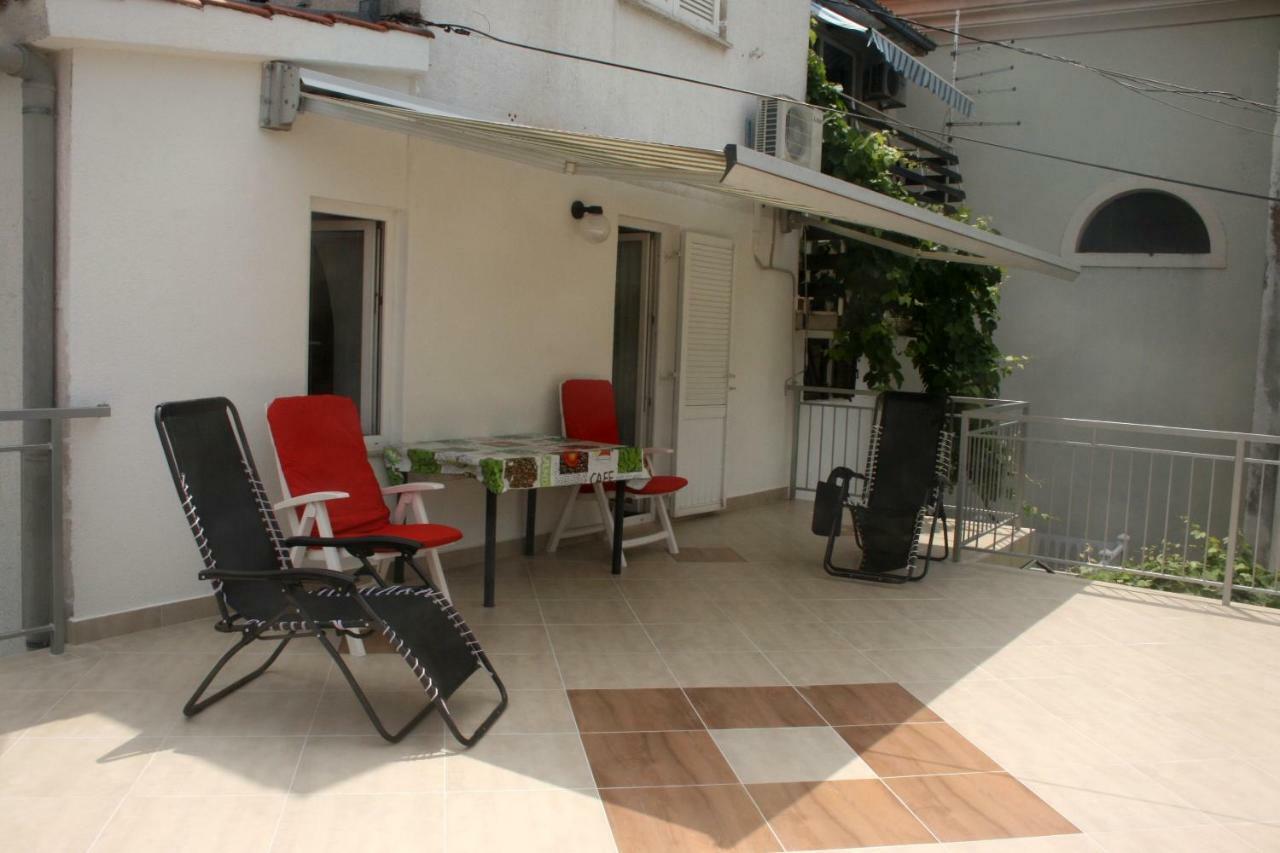 Apartman Elena สเวติยูไร ภายนอก รูปภาพ